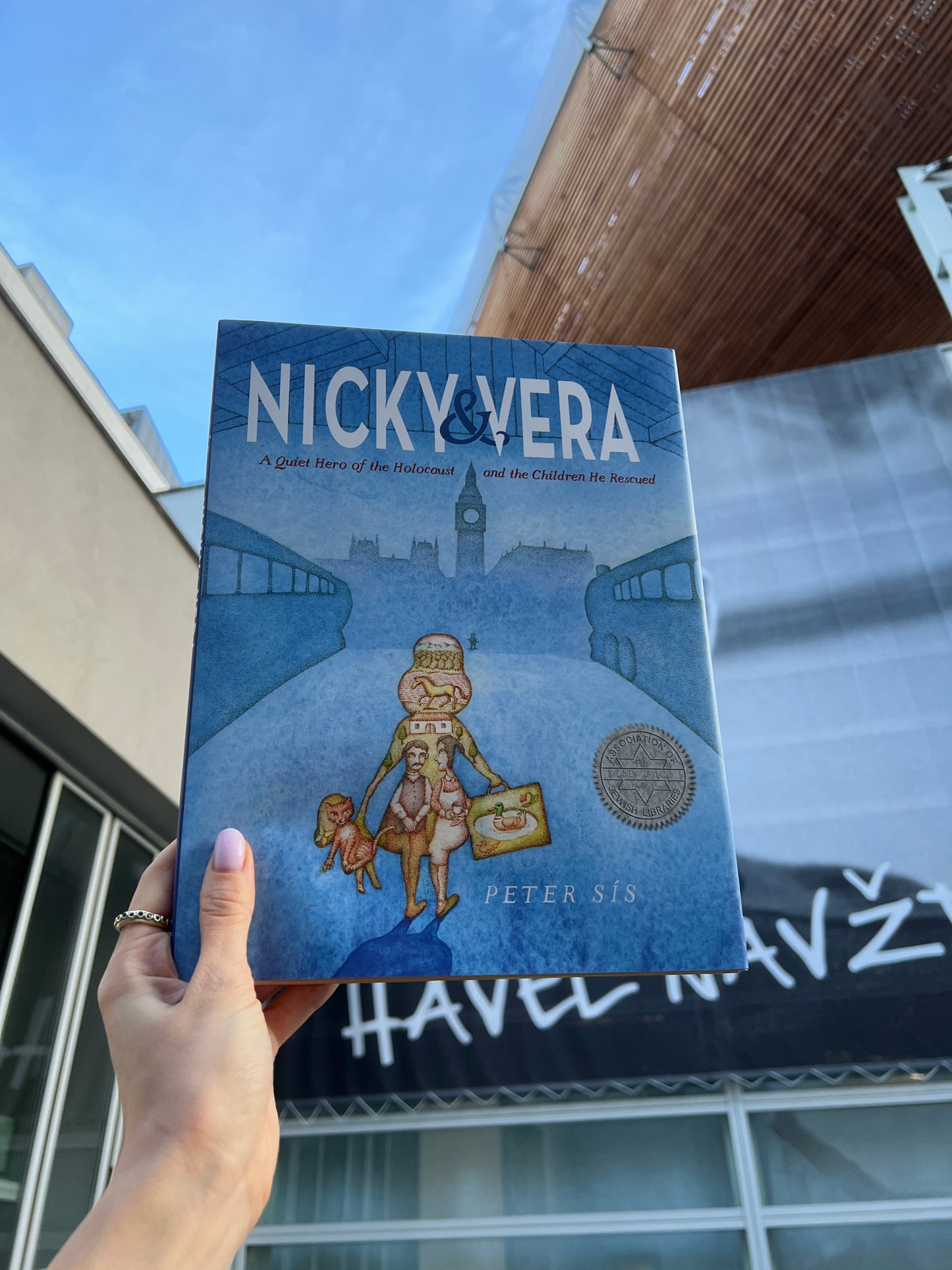 Nicky & Vera: A Quiet Hero of the Holocaust and the Children He Rescued