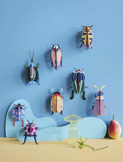 Studio ROOF – Nástěnná dekorace Violet Click Beetle / kovařík fialový