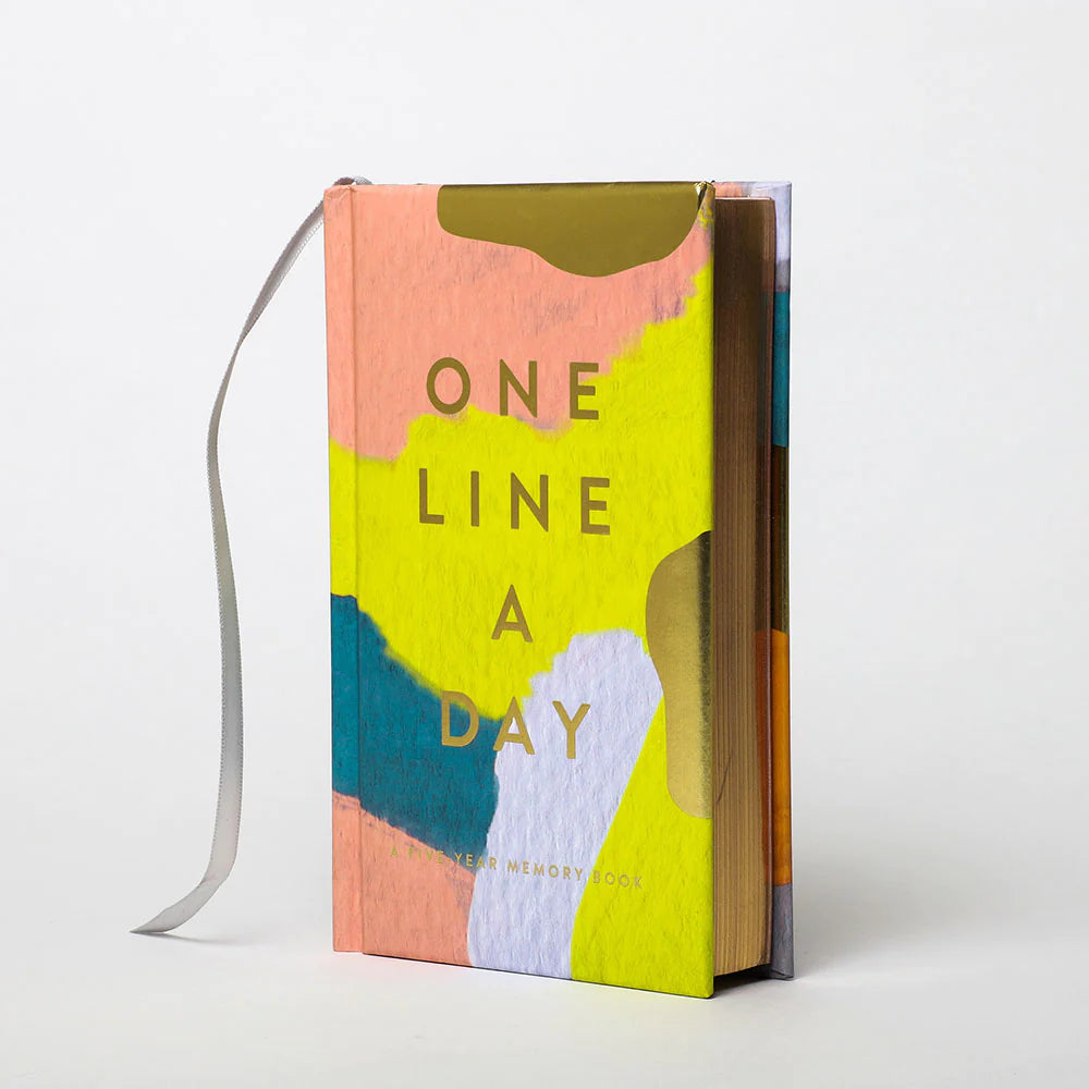 Modern Moglea One Line a Day: A Five-Year Memory Book