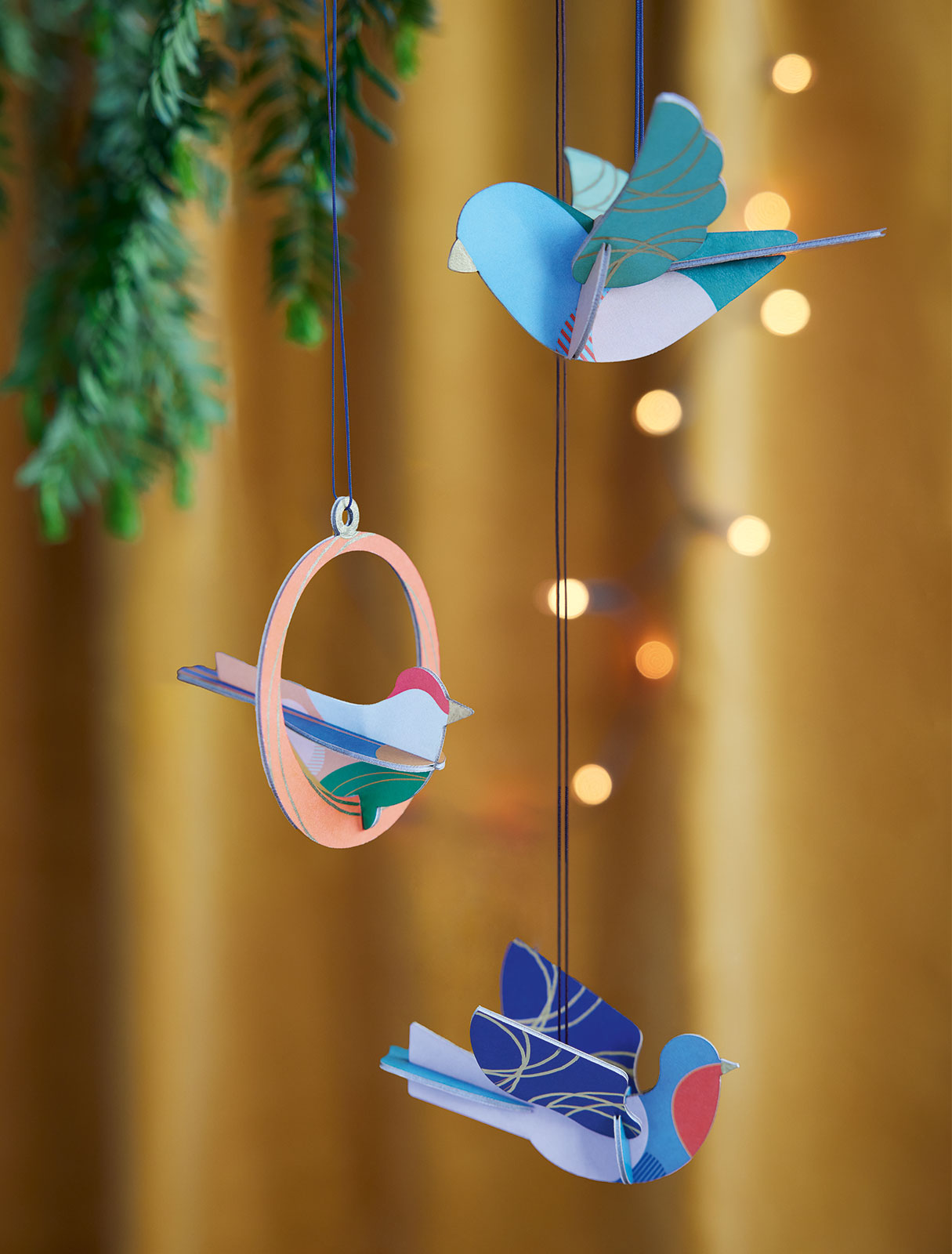 Závěsné nejen vánoční ozdoby pro váš domov tři zpěvní ptáčci od značky Studio ROOF