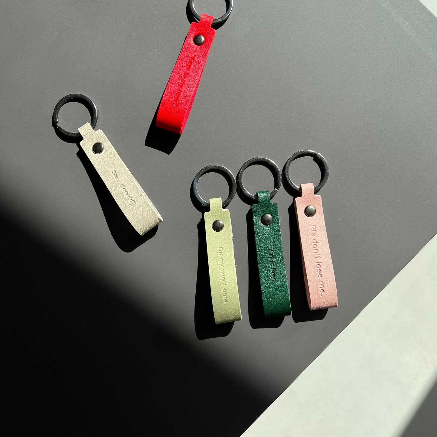 Faux Leather Keychain - Pls don't lose me